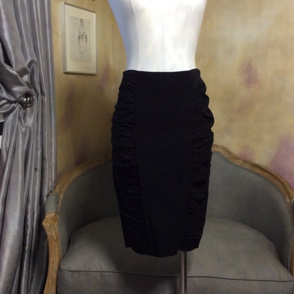 Ruched stretch pencil skirt, size 7 - Picture 3 of 7
